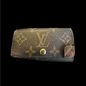 π§‘FREE π LOUIS VUITTON GIVEAWAY KEY CASE COIN PURSE WRISTLET WALLET GIVVY ππ§‘